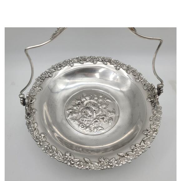 Antique Aurora Silver Plate Repousse 4-Foot Brides Basket Centerpiece 1869-1919 - Picture 4 of 10